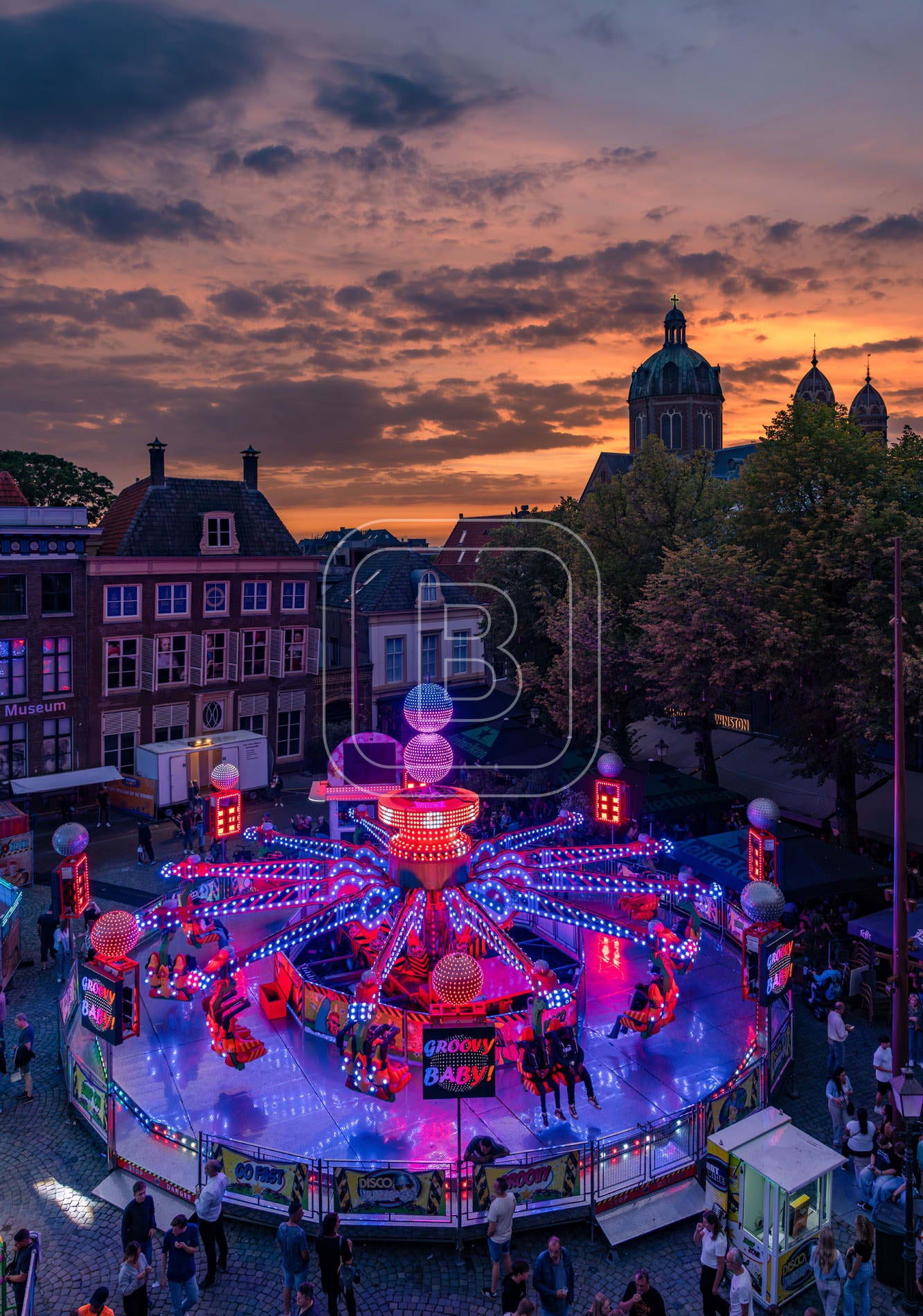 kermis_Roode_Steen_staand