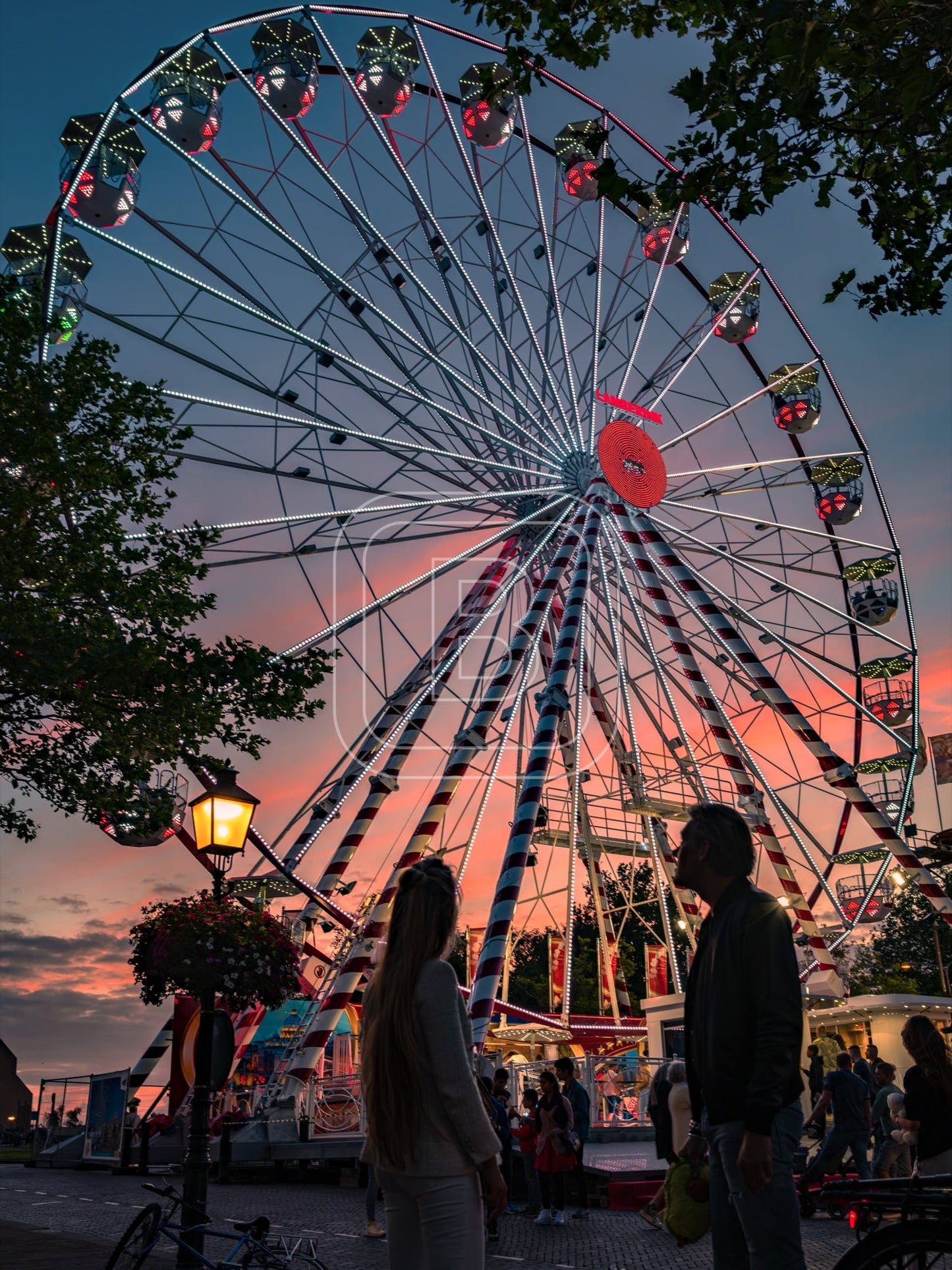 kermis_dubbele_buurt_staand