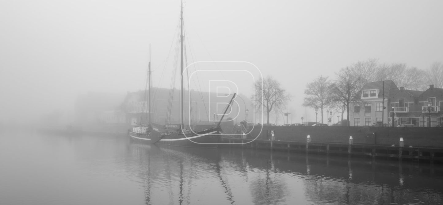 OOSTEREILAND_ZWARTWIT_WINTER_PANORAMA_MIST