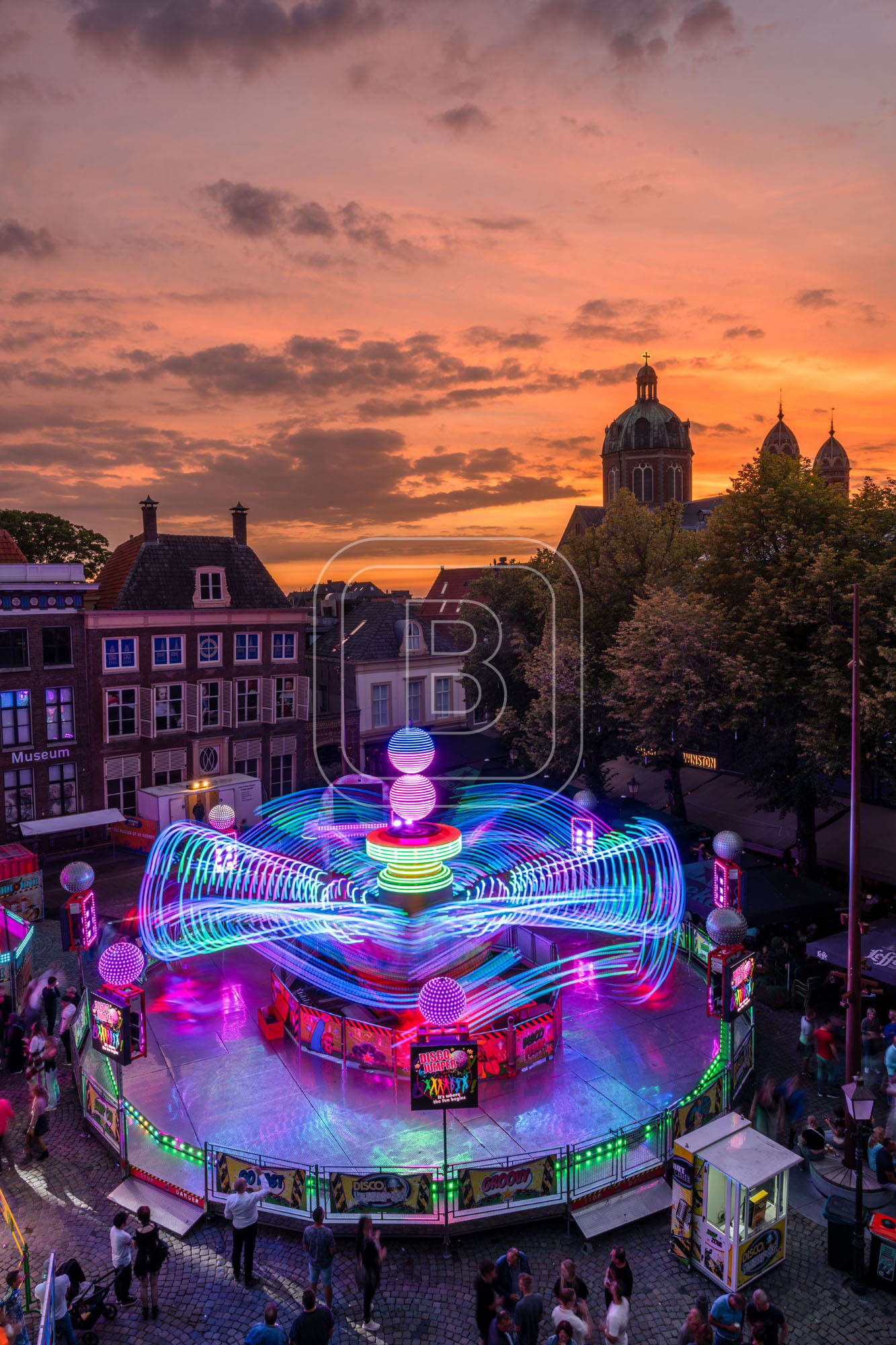 kermis_Roode_Steen_staand