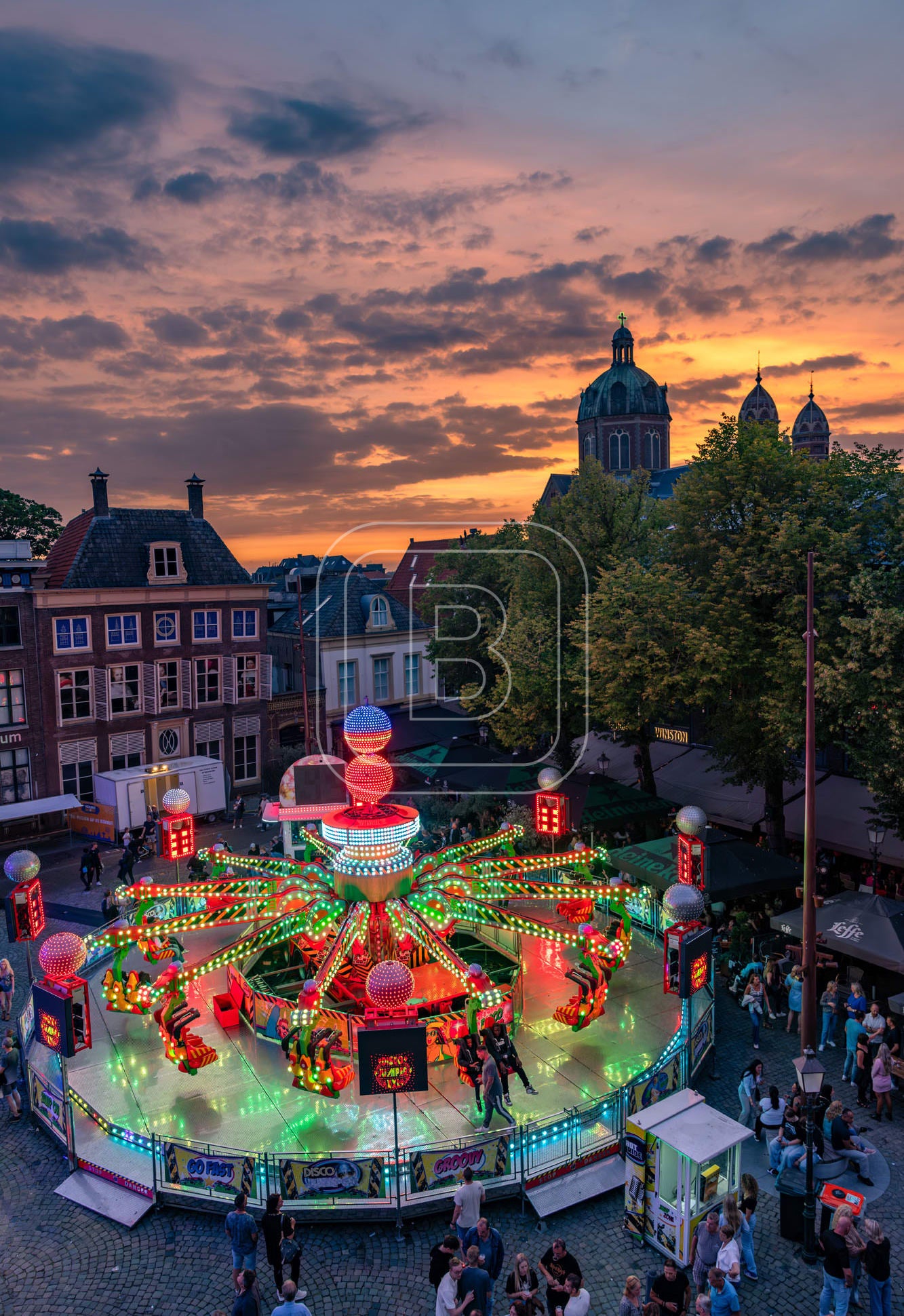 kermis_Roode_Steen_staand