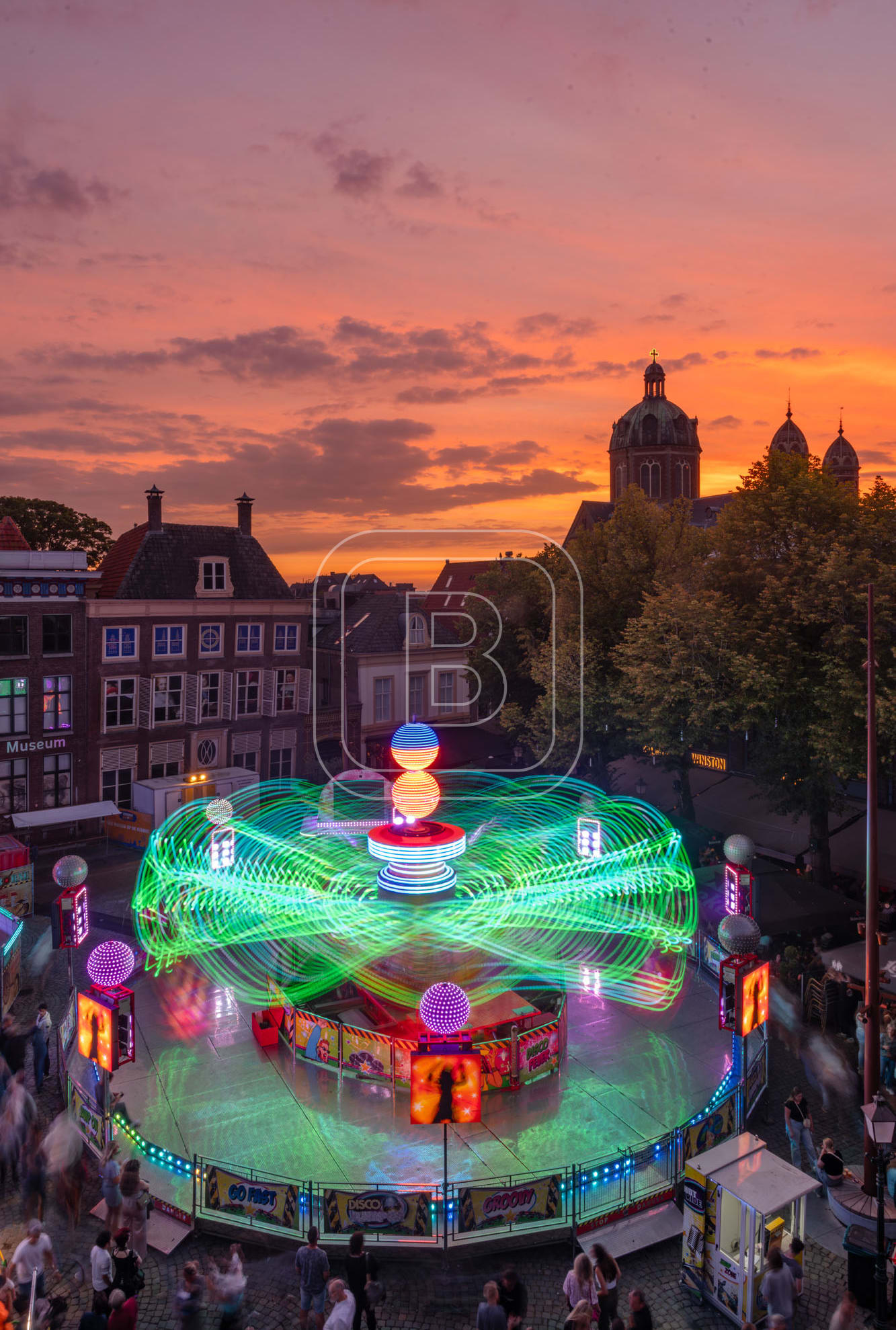 kermis_Roode_Steen_staand