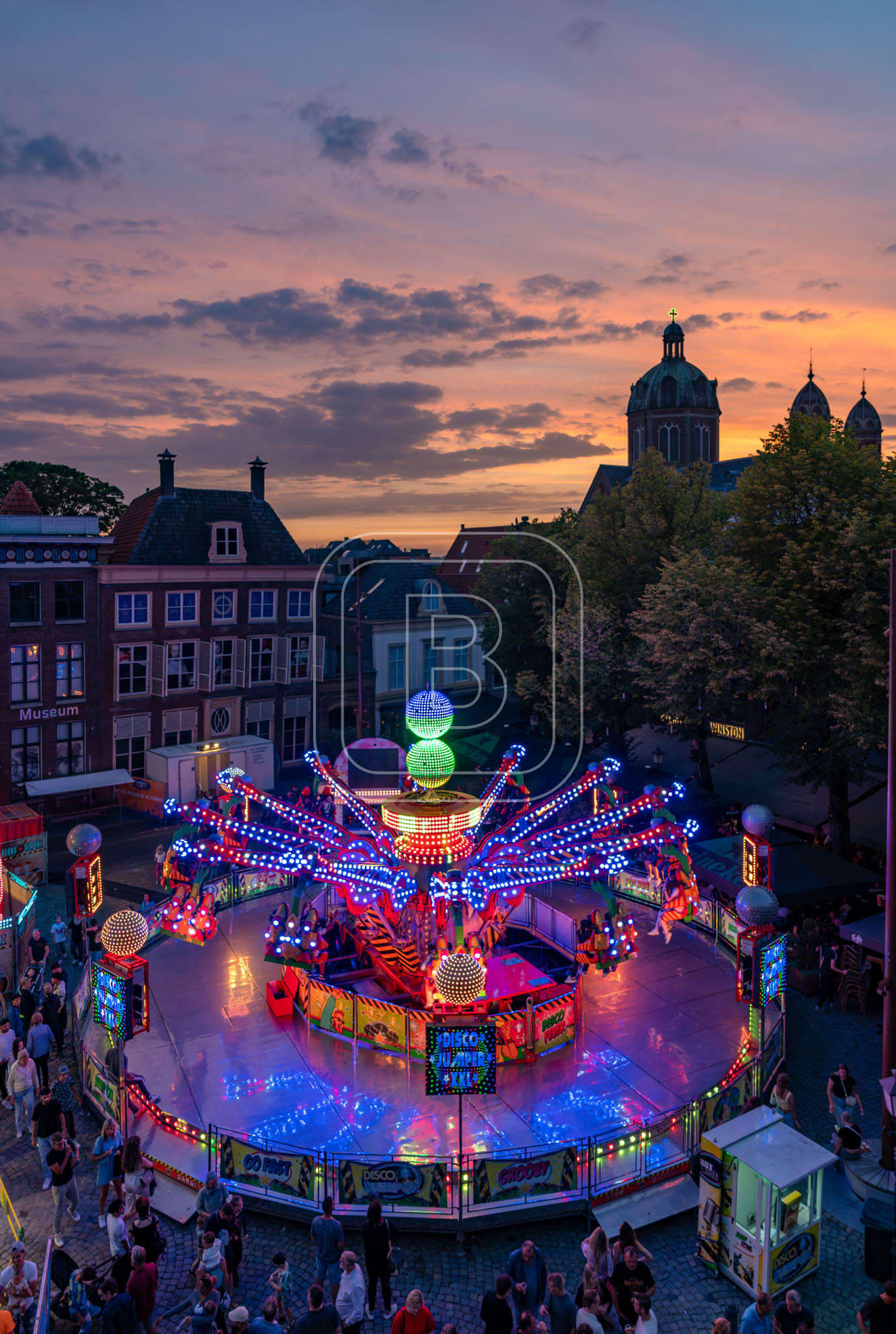kermis_Roode_Steen_staand