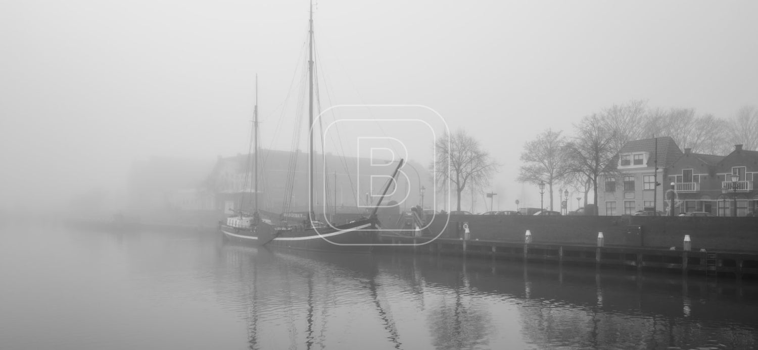 OOSTEREILAND_ZWARTWIT_WINTER_PANORAMA_MIST