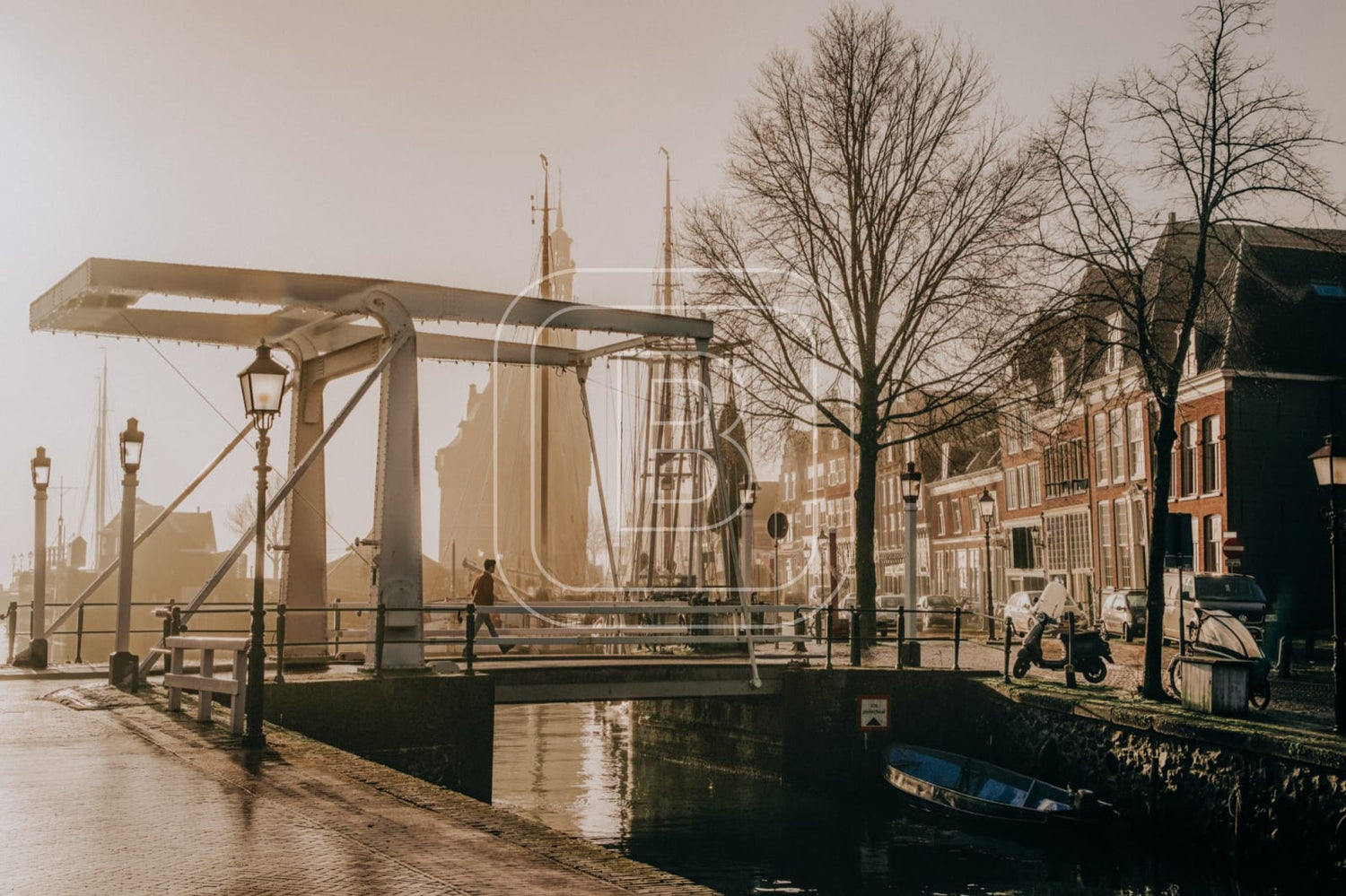 hoofdtoren_hoge_brug_liggend