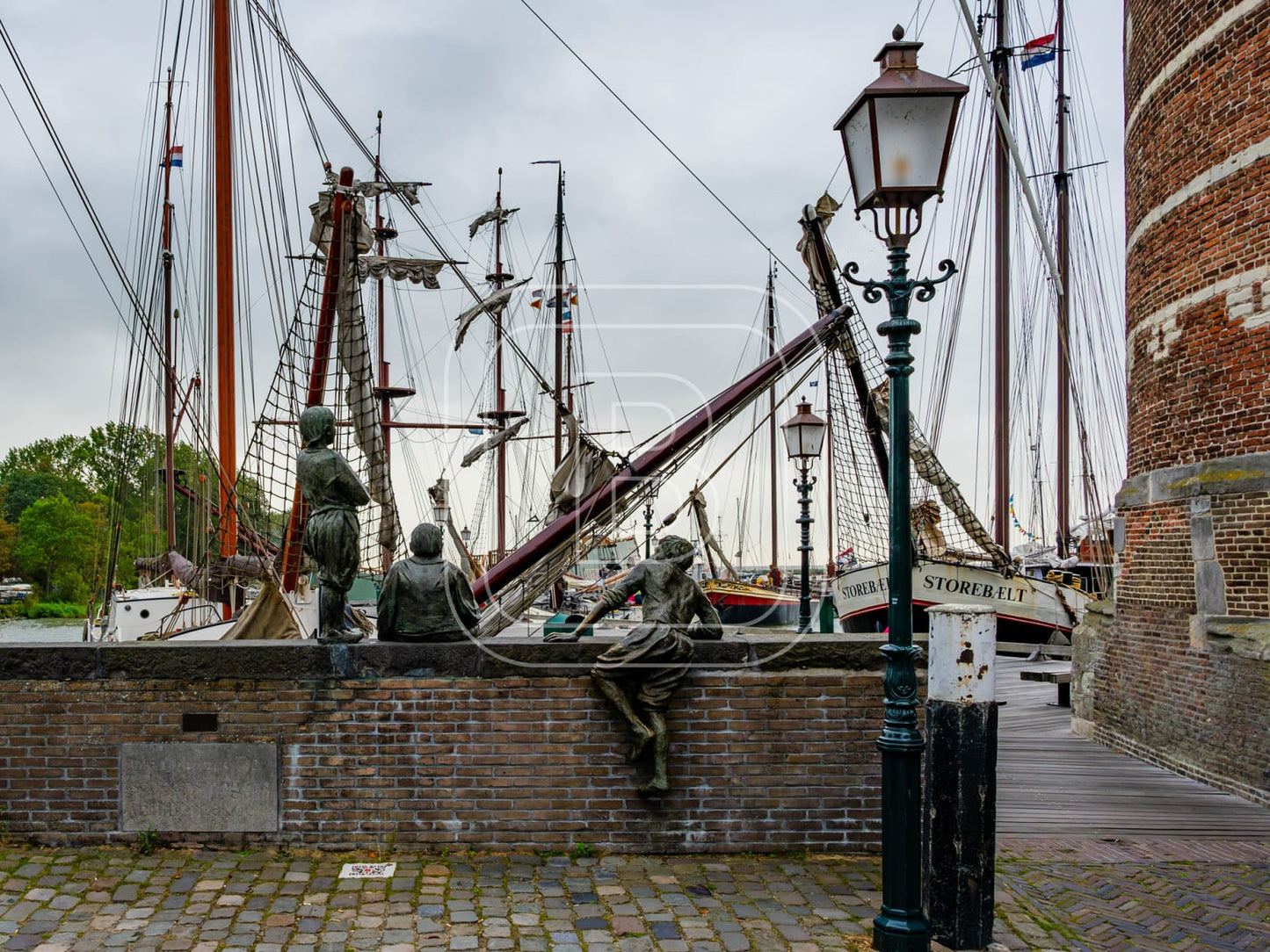 DRIE_JONGENS_VAN_DE_BONTEKOE