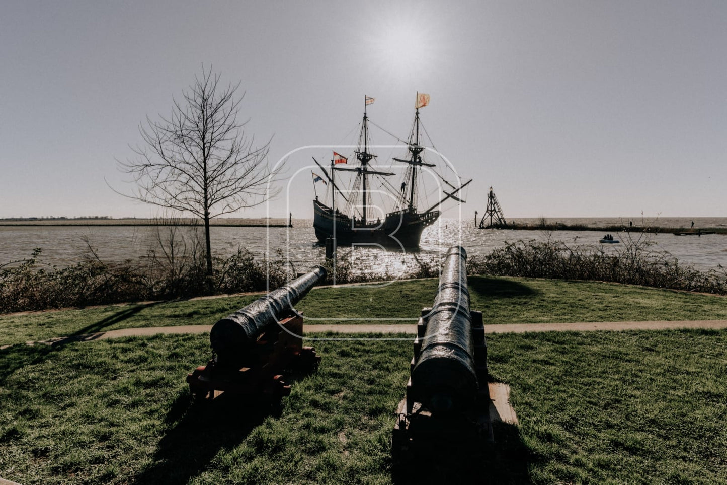 LANDSCHAP_HAVENLICHT_halve_maen_liggend