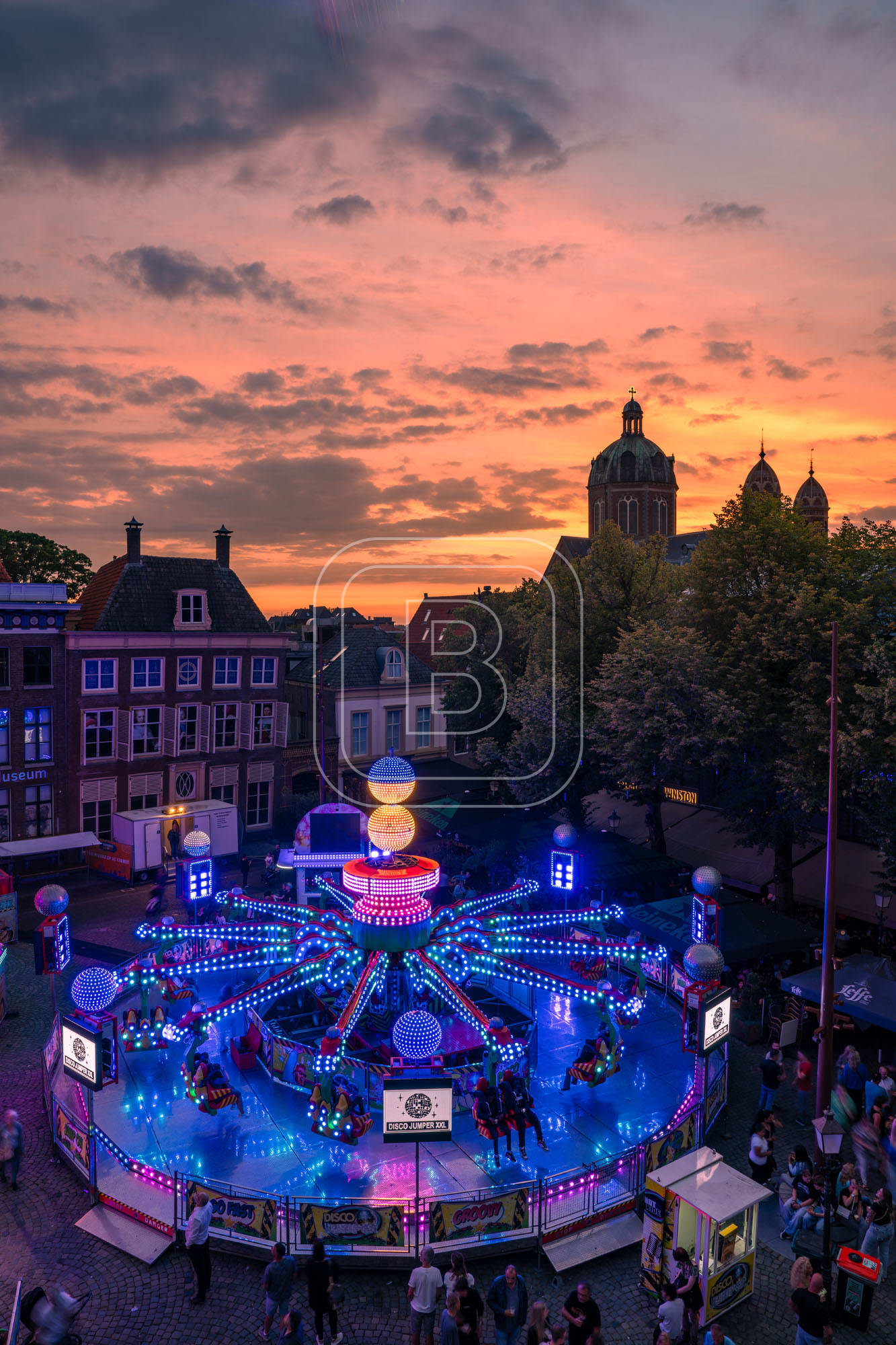 kermis_Roode_Steen_staand
